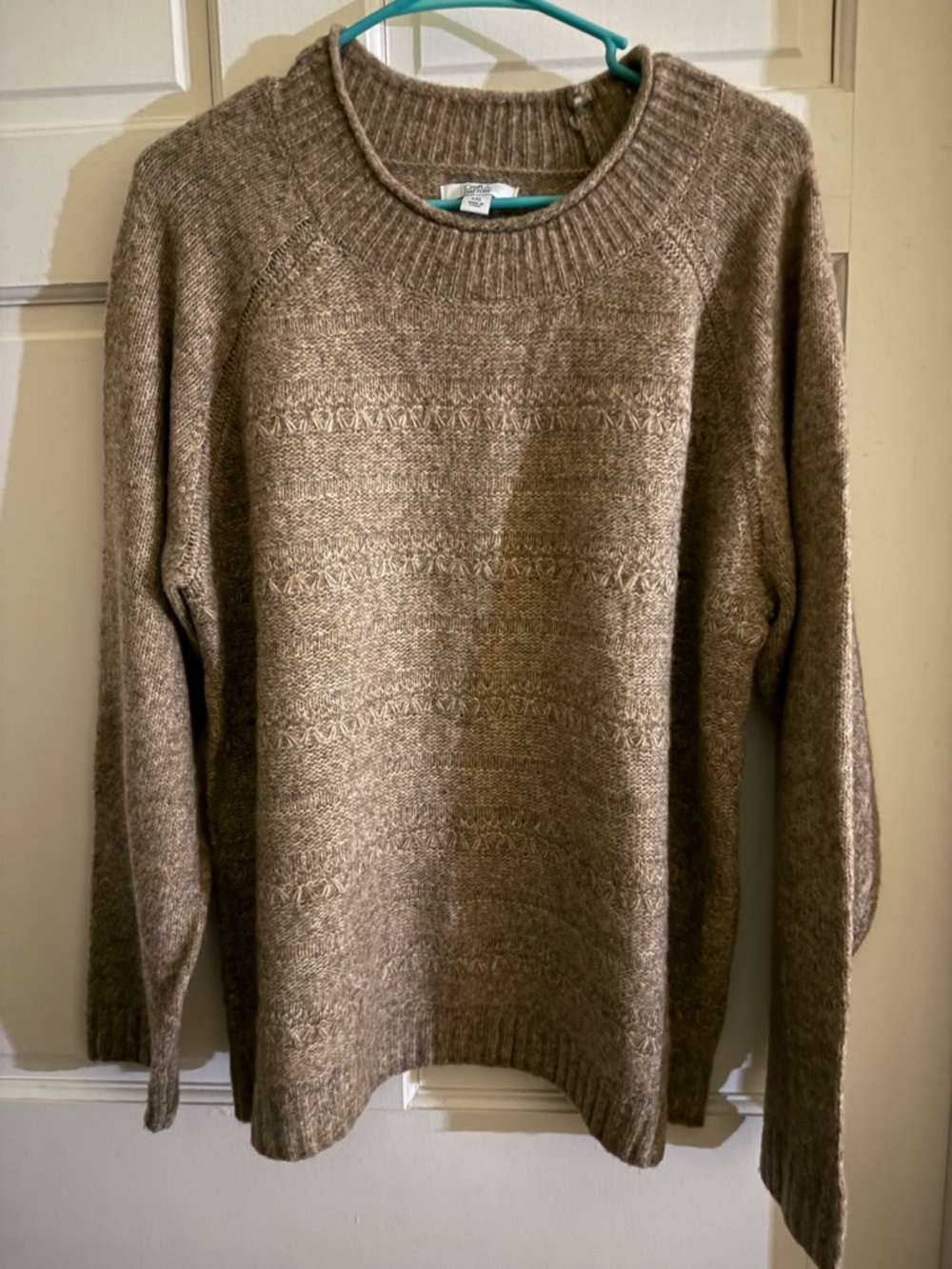 croft & barrow women’s  Crewneck Sweater - Taupe Brown